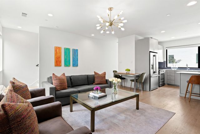 1430 Grigsby Avenue 103, Dallas, TX 75204