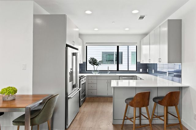 1430 Grigsby Avenue 103, Dallas, TX 75204