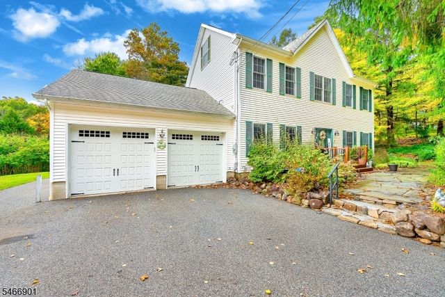 79 Burnt Meadow Rd, Ringwood Boro, NJ 07456
