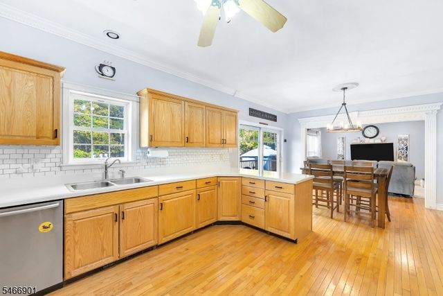 79 Burnt Meadow Rd, Ringwood Boro, NJ 07456