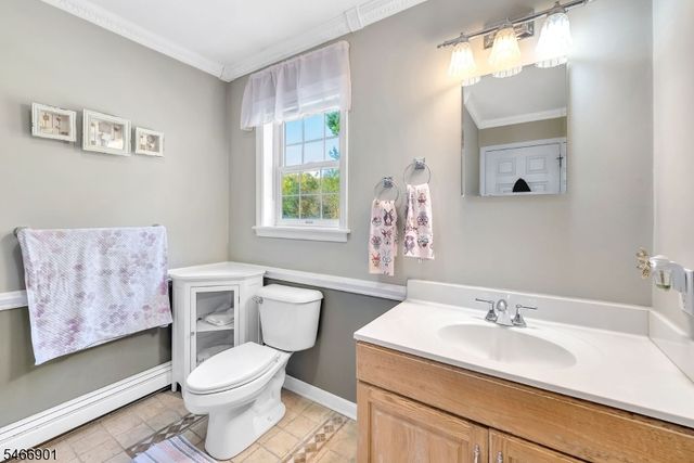 79 Burnt Meadow Rd, Ringwood Boro, NJ 07456