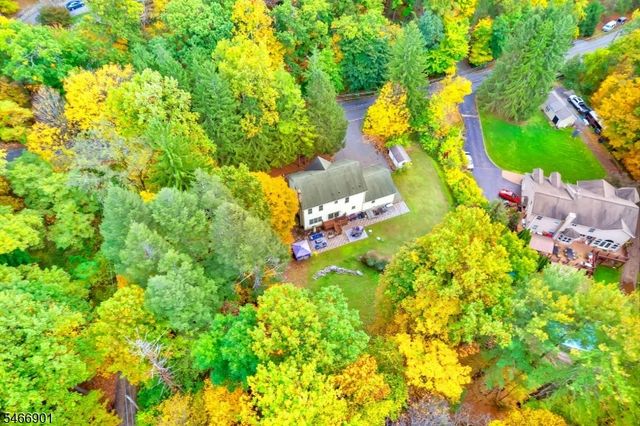79 Burnt Meadow Rd, Ringwood Boro, NJ 07456