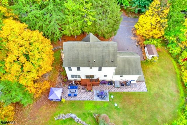 79 Burnt Meadow Rd, Ringwood Boro, NJ 07456