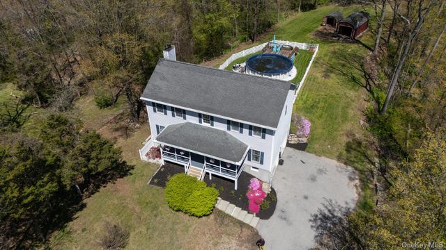 55 Old Ohalloran Circle, Pleasant Valley, NY 12569