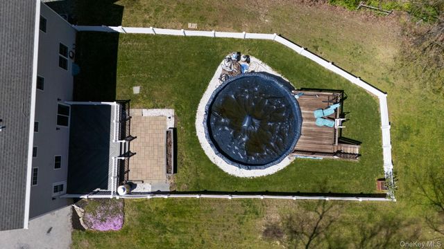 55 Old Ohalloran Circle, Pleasant Valley, NY 12569