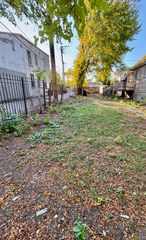 818 S Kilbourn Avenue, Chicago, IL 60624