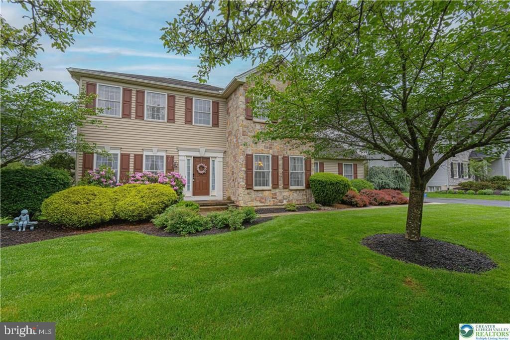 1471 TOURSDALE DR, Easton, PA 18045