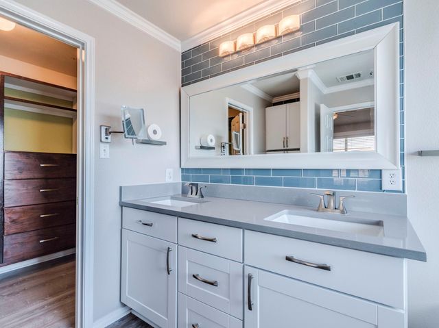 154 Flagstone TRL, Buda, TX 78610