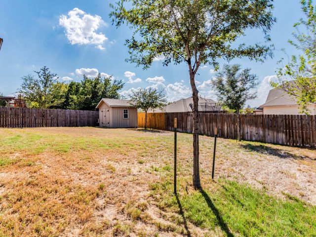 154 Flagstone TRL, Buda, TX 78610