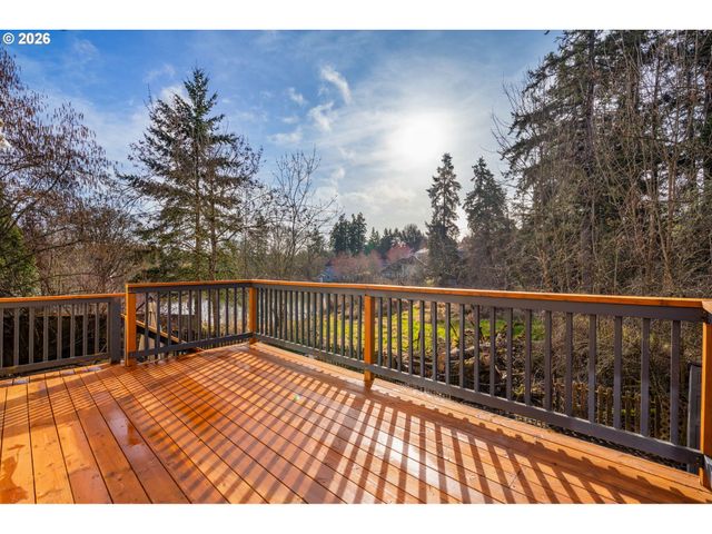 17760 Sw ZENITH Pl, Beaverton, OR 97007