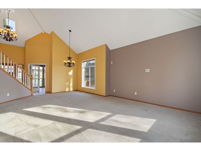 17760 Sw ZENITH Pl, Beaverton, OR 97007