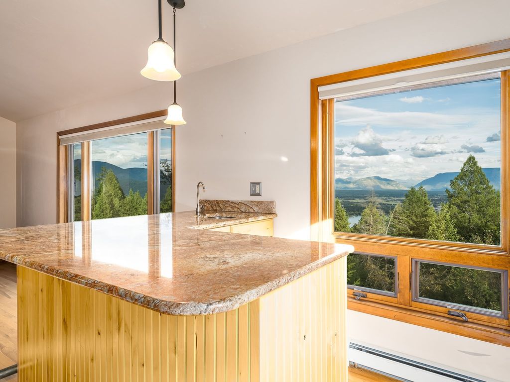 317 Wolf Run Drive, Whitefish, MT 59937 photo 31