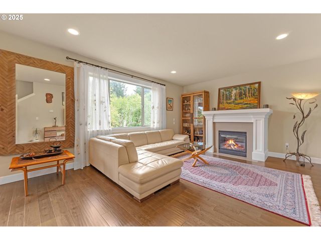 8070 Sw 195TH Ave, Beaverton, OR 97007