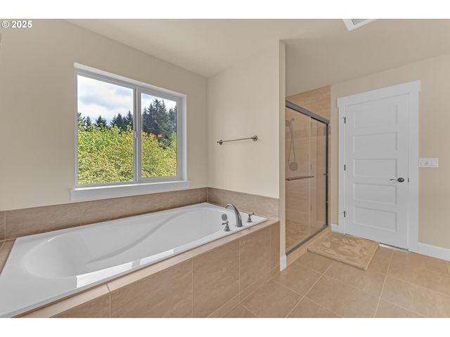 8070 Sw 195TH Ave, Beaverton, OR 97007