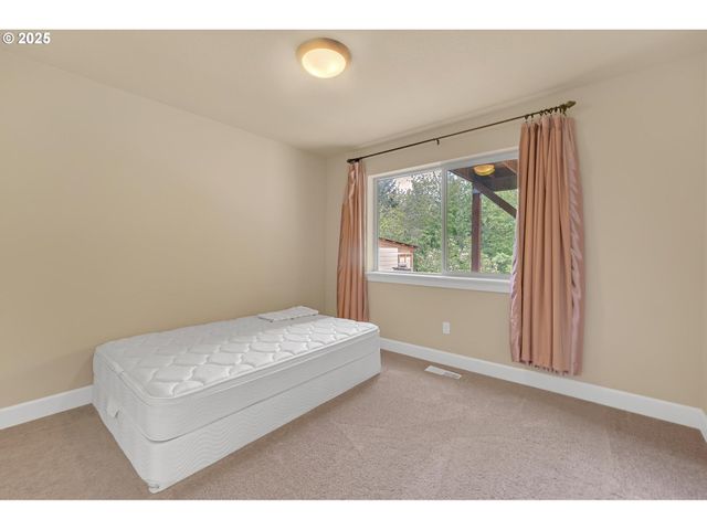 8070 Sw 195TH Ave, Beaverton, OR 97007