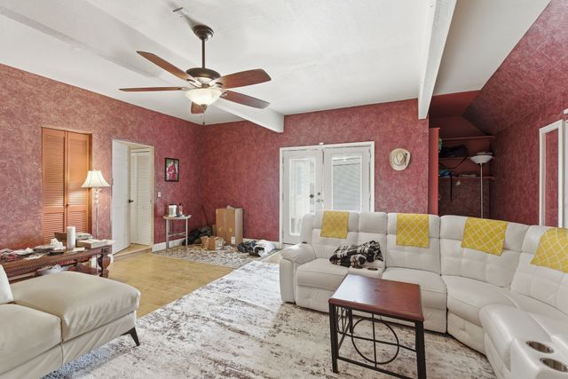 1701 Creekway Drive, Lewisville, TX 75067