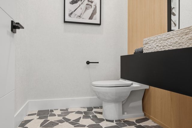 250 NE 16th Street, Delray Beach, FL 33444