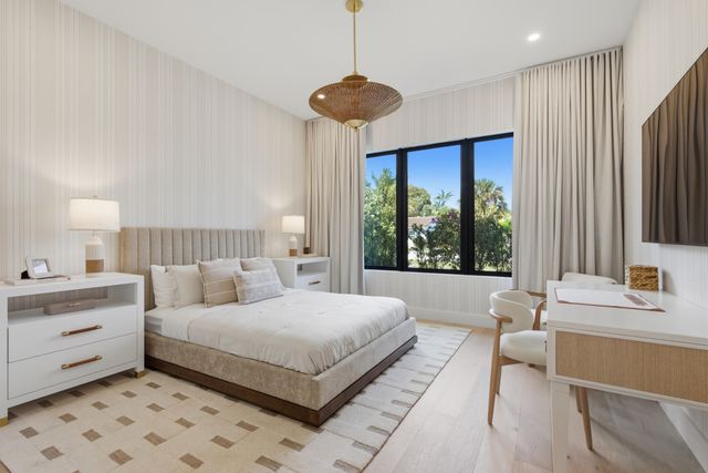 250 NE 16th Street, Delray Beach, FL 33444