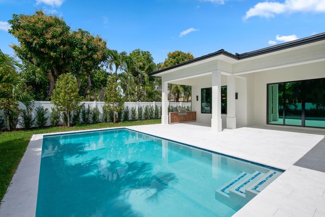 250 NE 16th Street, Delray Beach, FL 33444