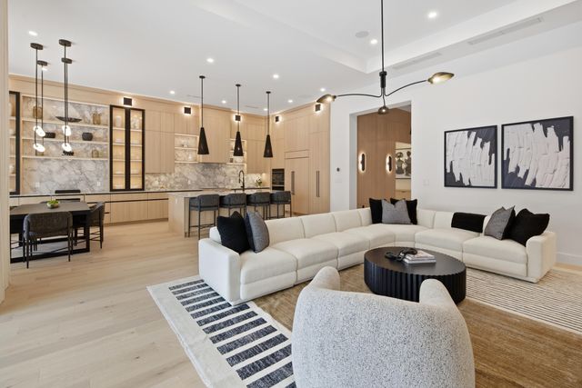 250 NE 16th Street, Delray Beach, FL 33444