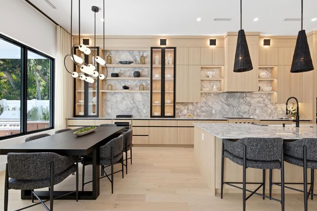 250 NE 16th Street, Delray Beach, FL 33444