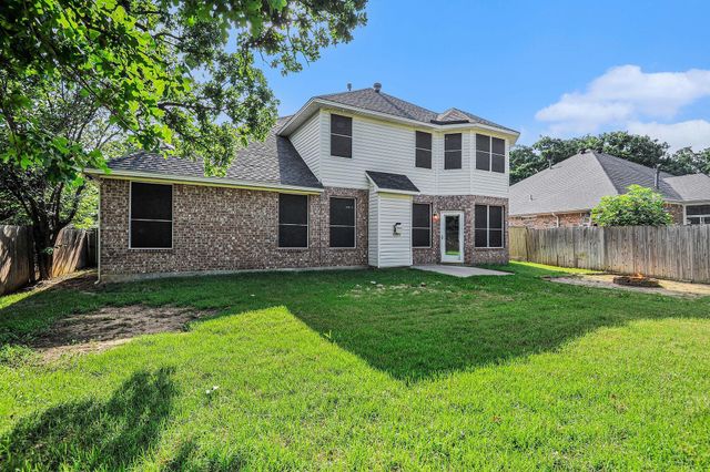 848 Huebner Way, Burleson, TX 76028