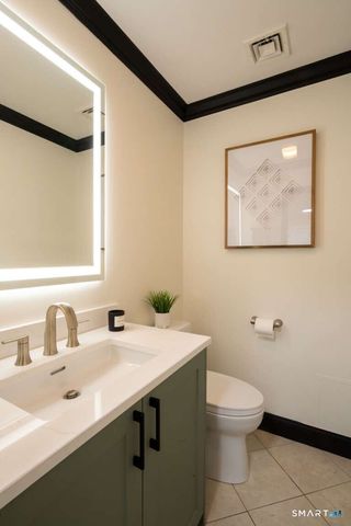 80 Third Avenue, Stratford, CT 06615