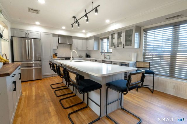 80 Third Avenue, Stratford, CT 06615