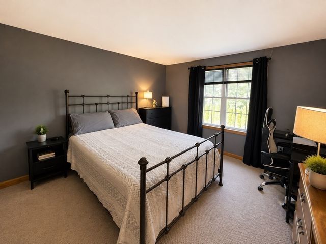34 Old Plymouth St 34, East Bridgewater, MA 02333