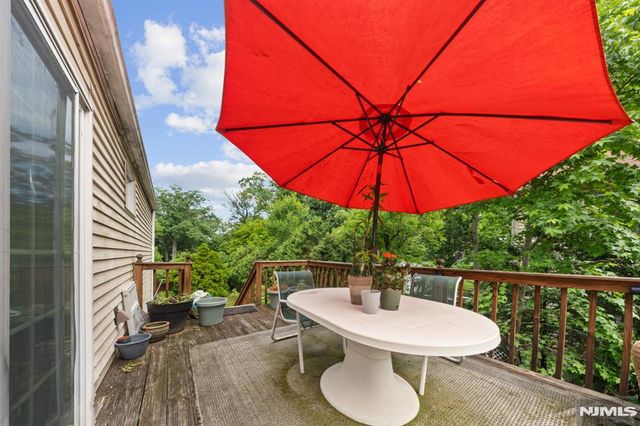 132 Spring Street, Leonia, NJ 07605