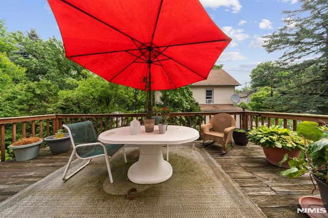 132 Spring Street, Leonia, NJ 07605