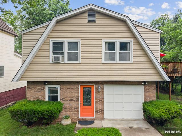 132 Spring Street, Leonia, NJ 07605