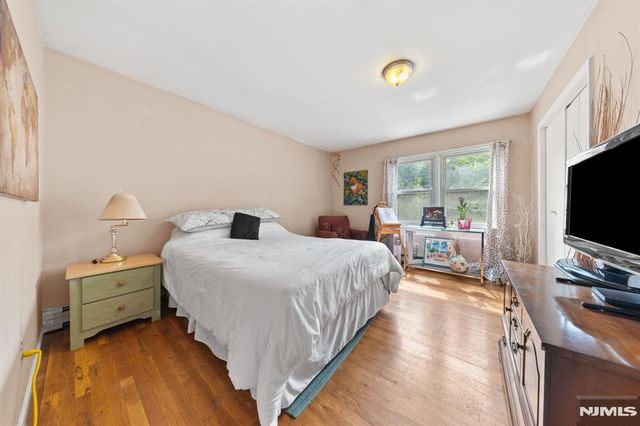 132 Spring Street, Leonia, NJ 07605