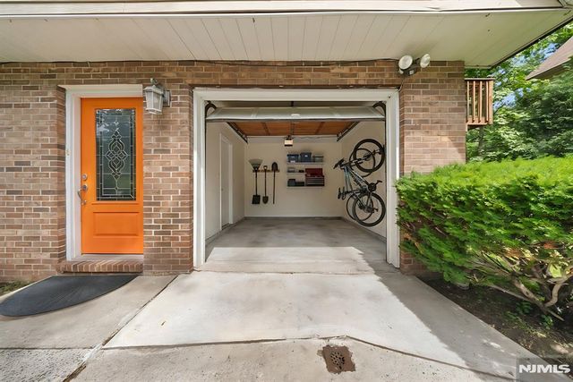 132 Spring Street, Leonia, NJ 07605