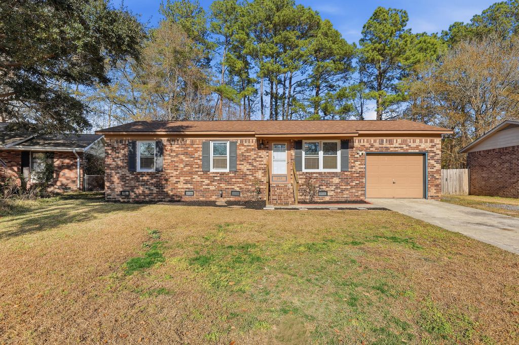 349 Water Oak Drive, Goose Creek, SC 29445