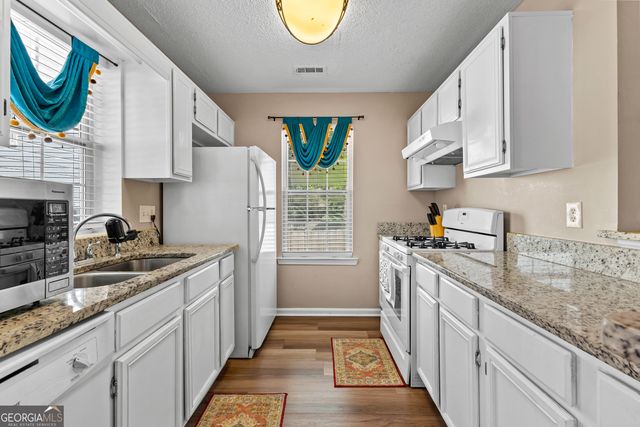 602 W Manor, Peachtree City, GA 30269