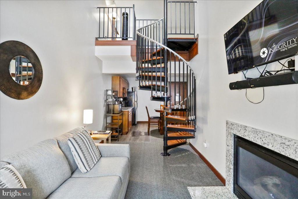 565 GLENDALE ROAD # 312, Oakland, MD 21550