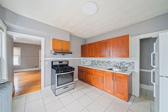 39 Lincoln St 2, Malden, MA 02148