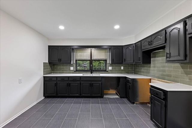 5416 Agnes Avenue, Kansas City, MO 64130