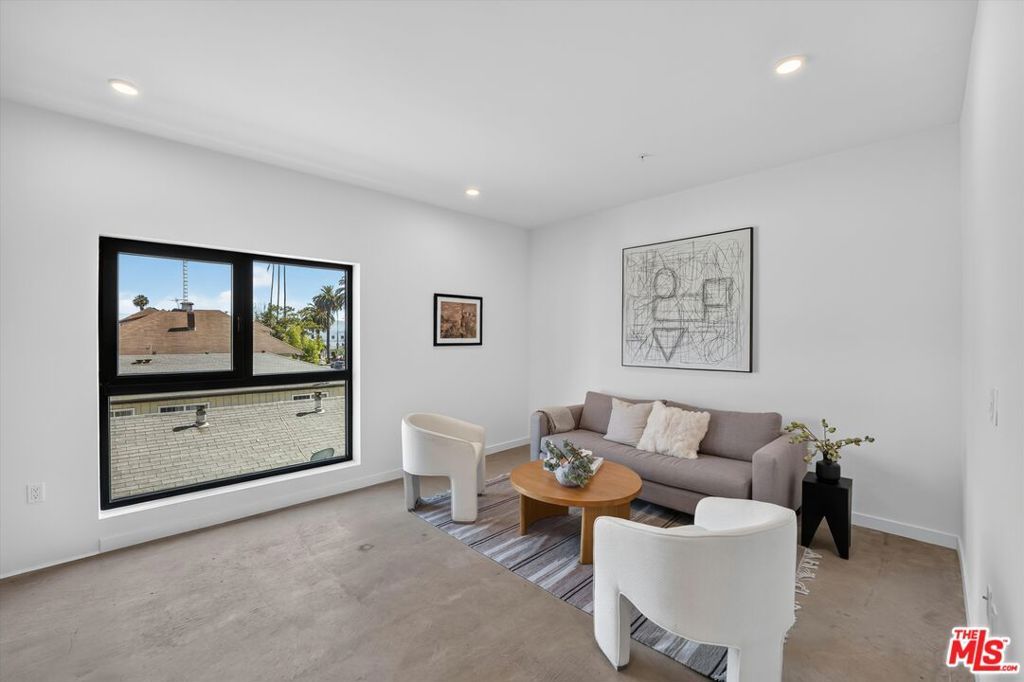904 S New Hmapshire Avenue 403, Los Angeles, CA 90006 — photo 4
