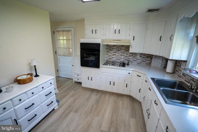 375 KINDERHOOK RD, Columbia, PA 17512