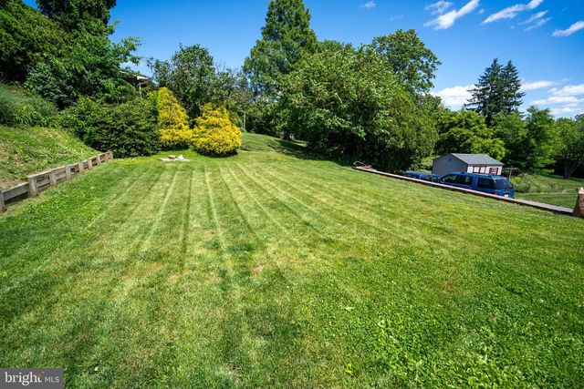 375 KINDERHOOK RD, Columbia, PA 17512