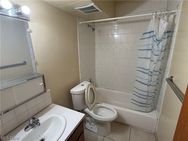 787 E Wilbeth Road 7, Akron, OH 44306
