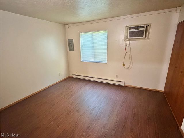 787 E Wilbeth Road 7, Akron, OH 44306