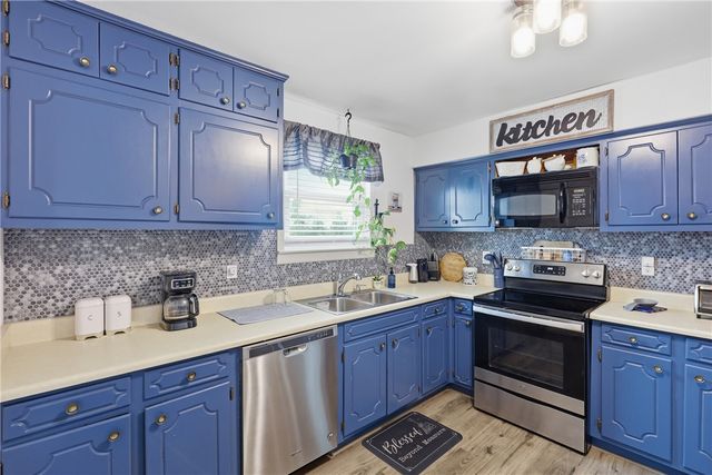 510 Horseshoe Drive, Seneca, SC 29678