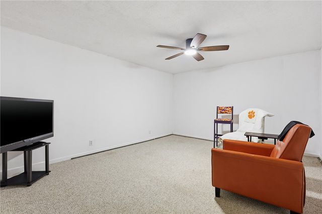 510 Horseshoe Drive, Seneca, SC 29678