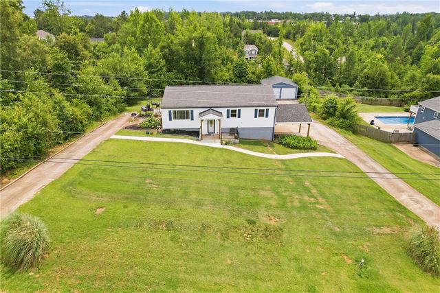 510 Horseshoe Drive, Seneca, SC 29678