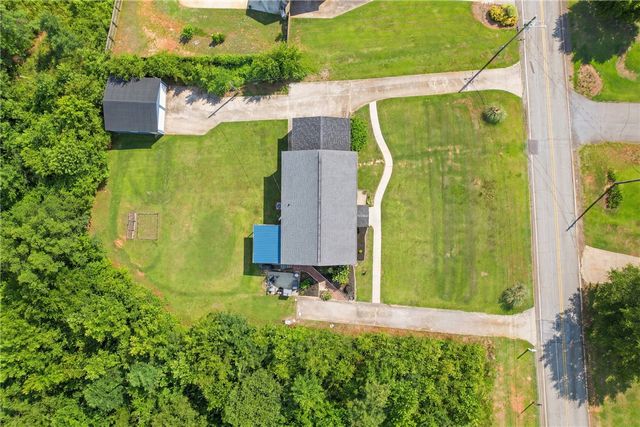 510 Horseshoe Drive, Seneca, SC 29678