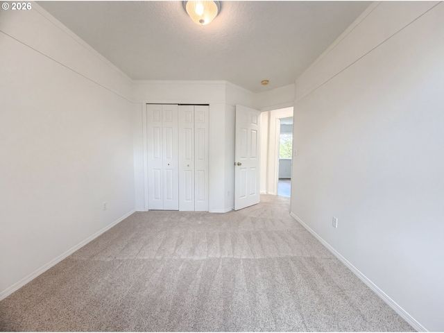 13616 DUANE St, Oregon City, OR 97045