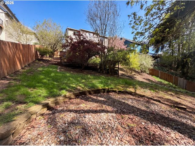 13616 DUANE St, Oregon City, OR 97045